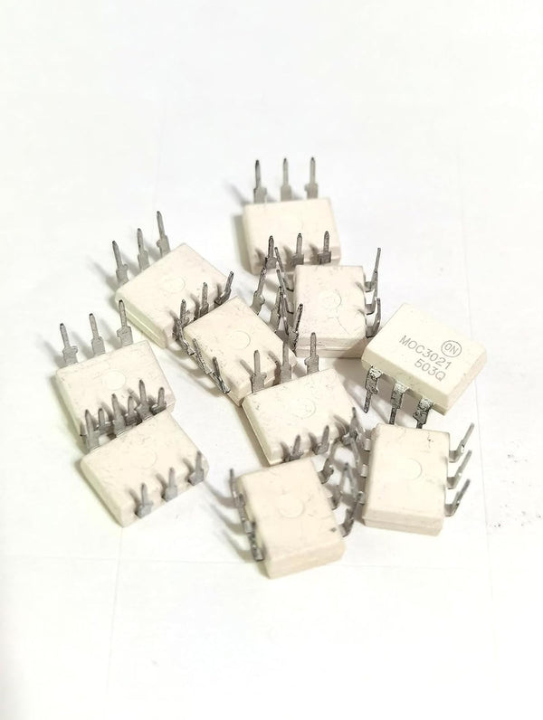Optoacoplador Triac DIP-6 MOC3021